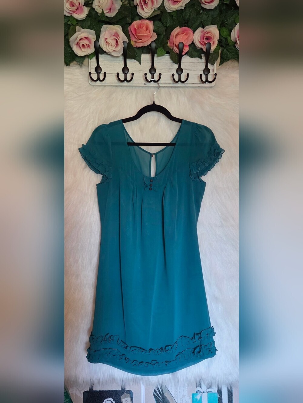 Vintage Teal Ruffle Hem Short Sleeve Silk-like Dress w/ Keyhole Back